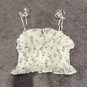 White floral print crop top